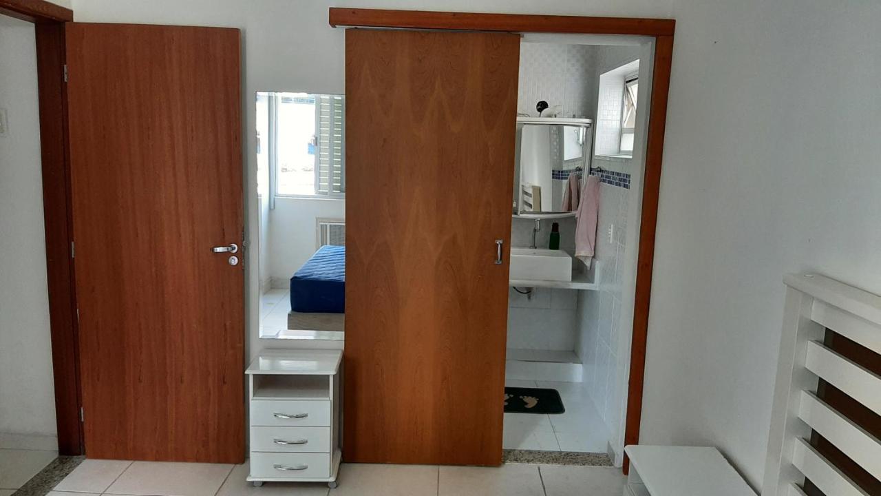 Lindo Apartamento Enseada Гуаружа Экстерьер фото