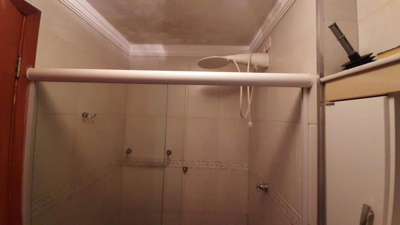 Lindo Apartamento Enseada Гуаружа Экстерьер фото